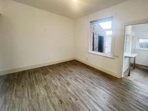 Dining Room- click for photo gallery